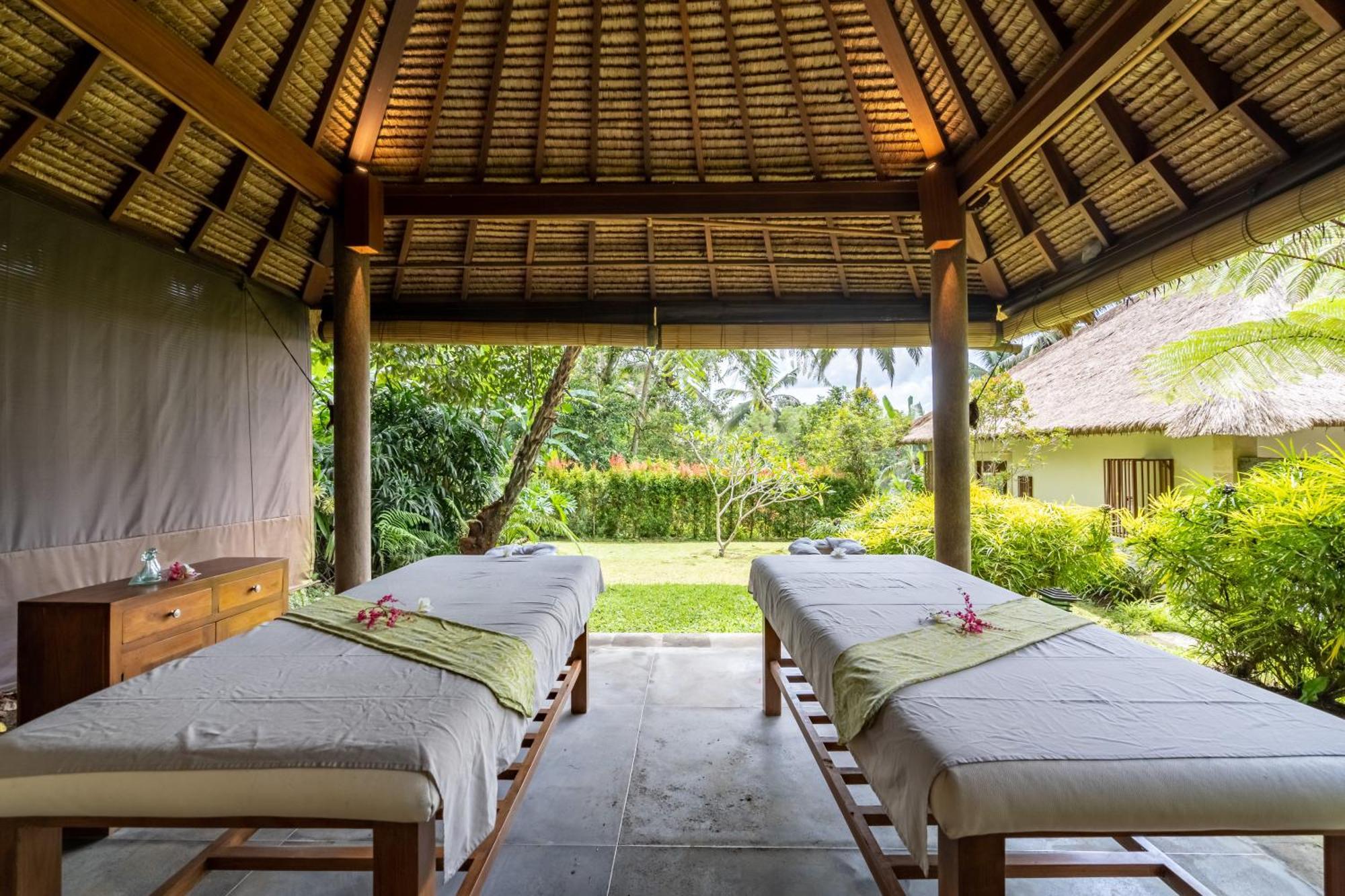 Villa Themma Jungle - Sumptuous 3Br Luxury Villa With Majestic Jungle View North Of Ubud Kültér fotó